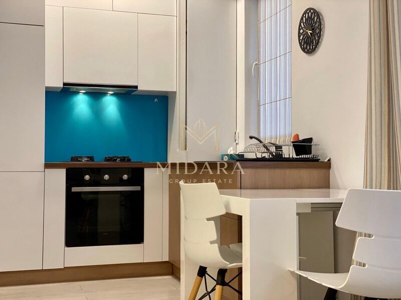 Sun Plaza, garsoniera, bloc 2019, metrou 3 min., 450 €.