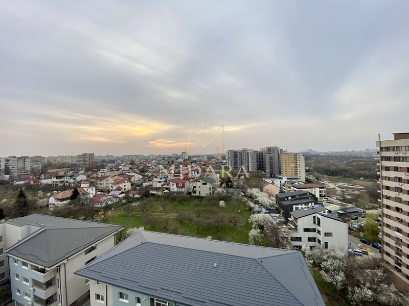 Sun Plaza, garsoniera, bloc 2019, metrou 3 min., 450 €.